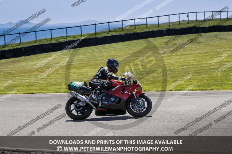 anglesey no limits trackday;anglesey photographs;anglesey trackday photographs;enduro digital images;event digital images;eventdigitalimages;no limits trackdays;peter wileman photography;racing digital images;trac mon;trackday digital images;trackday photos;ty croes