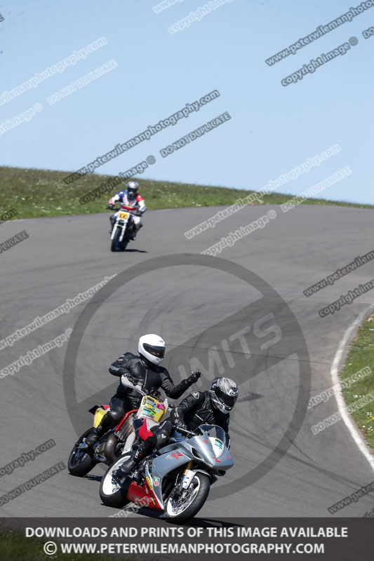 anglesey no limits trackday;anglesey photographs;anglesey trackday photographs;enduro digital images;event digital images;eventdigitalimages;no limits trackdays;peter wileman photography;racing digital images;trac mon;trackday digital images;trackday photos;ty croes