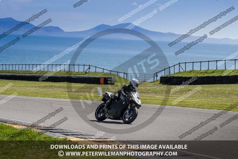 anglesey no limits trackday;anglesey photographs;anglesey trackday photographs;enduro digital images;event digital images;eventdigitalimages;no limits trackdays;peter wileman photography;racing digital images;trac mon;trackday digital images;trackday photos;ty croes