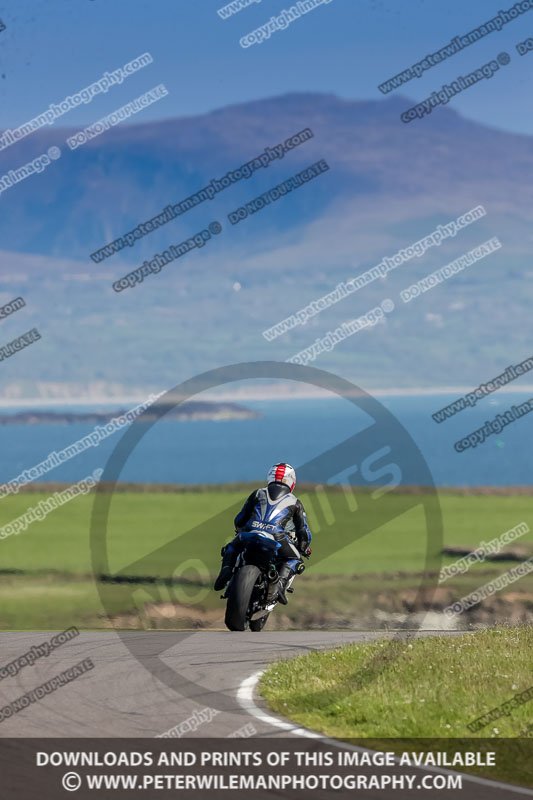 anglesey no limits trackday;anglesey photographs;anglesey trackday photographs;enduro digital images;event digital images;eventdigitalimages;no limits trackdays;peter wileman photography;racing digital images;trac mon;trackday digital images;trackday photos;ty croes