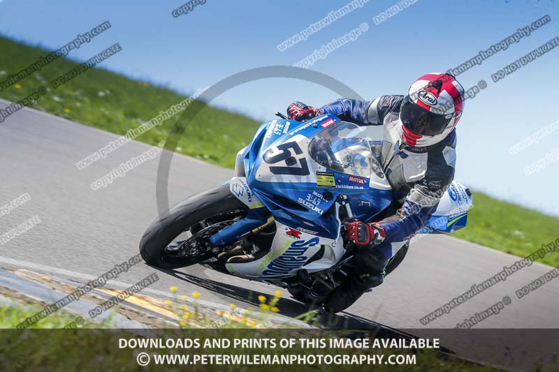 anglesey no limits trackday;anglesey photographs;anglesey trackday photographs;enduro digital images;event digital images;eventdigitalimages;no limits trackdays;peter wileman photography;racing digital images;trac mon;trackday digital images;trackday photos;ty croes