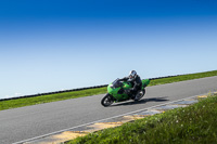 anglesey-no-limits-trackday;anglesey-photographs;anglesey-trackday-photographs;enduro-digital-images;event-digital-images;eventdigitalimages;no-limits-trackdays;peter-wileman-photography;racing-digital-images;trac-mon;trackday-digital-images;trackday-photos;ty-croes