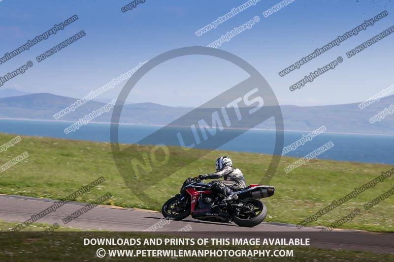 anglesey no limits trackday;anglesey photographs;anglesey trackday photographs;enduro digital images;event digital images;eventdigitalimages;no limits trackdays;peter wileman photography;racing digital images;trac mon;trackday digital images;trackday photos;ty croes