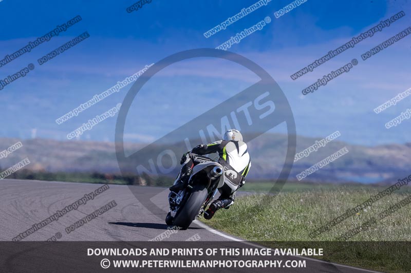 anglesey no limits trackday;anglesey photographs;anglesey trackday photographs;enduro digital images;event digital images;eventdigitalimages;no limits trackdays;peter wileman photography;racing digital images;trac mon;trackday digital images;trackday photos;ty croes