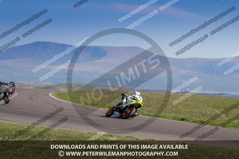 anglesey no limits trackday;anglesey photographs;anglesey trackday photographs;enduro digital images;event digital images;eventdigitalimages;no limits trackdays;peter wileman photography;racing digital images;trac mon;trackday digital images;trackday photos;ty croes