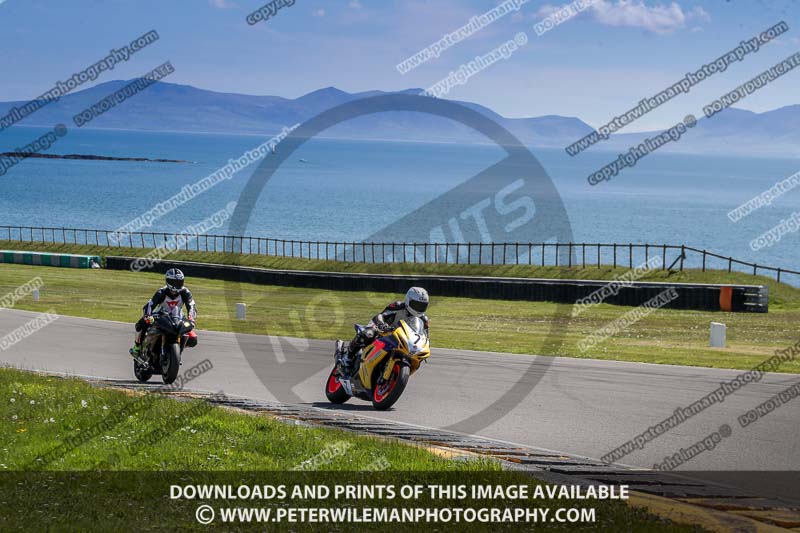 anglesey no limits trackday;anglesey photographs;anglesey trackday photographs;enduro digital images;event digital images;eventdigitalimages;no limits trackdays;peter wileman photography;racing digital images;trac mon;trackday digital images;trackday photos;ty croes