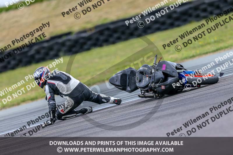 PJM Photography;anglesey no limits trackday;anglesey photographs;anglesey trackday photographs;enduro digital images;event digital images;eventdigitalimages;no limits trackdays;peter wileman photography;racing digital images;trac mon;trackday digital images;trackday photos;ty croes