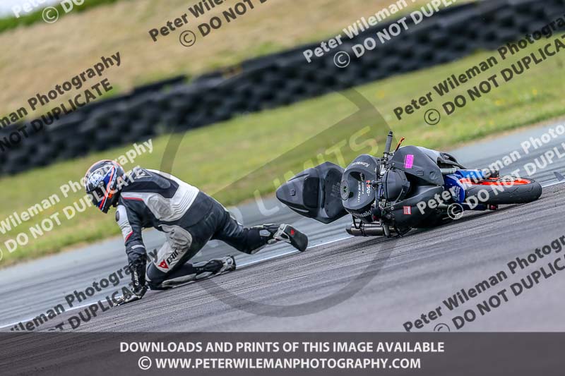 PJM Photography;anglesey no limits trackday;anglesey photographs;anglesey trackday photographs;enduro digital images;event digital images;eventdigitalimages;no limits trackdays;peter wileman photography;racing digital images;trac mon;trackday digital images;trackday photos;ty croes