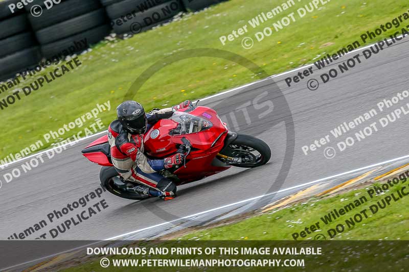 PJM Photography;anglesey no limits trackday;anglesey photographs;anglesey trackday photographs;enduro digital images;event digital images;eventdigitalimages;no limits trackdays;peter wileman photography;racing digital images;trac mon;trackday digital images;trackday photos;ty croes