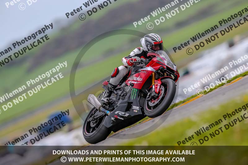 PJM Photography;anglesey no limits trackday;anglesey photographs;anglesey trackday photographs;enduro digital images;event digital images;eventdigitalimages;no limits trackdays;peter wileman photography;racing digital images;trac mon;trackday digital images;trackday photos;ty croes