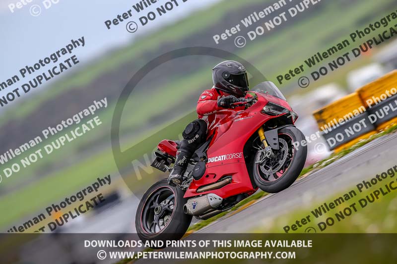 PJM Photography;anglesey no limits trackday;anglesey photographs;anglesey trackday photographs;enduro digital images;event digital images;eventdigitalimages;no limits trackdays;peter wileman photography;racing digital images;trac mon;trackday digital images;trackday photos;ty croes