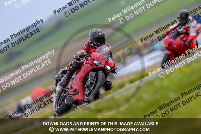 PJM Photography;anglesey no limits trackday;anglesey photographs;anglesey trackday photographs;enduro digital images;event digital images;eventdigitalimages;no limits trackdays;peter wileman photography;racing digital images;trac mon;trackday digital images;trackday photos;ty croes