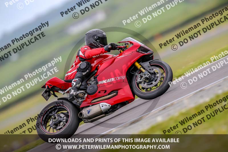 PJM Photography;anglesey no limits trackday;anglesey photographs;anglesey trackday photographs;enduro digital images;event digital images;eventdigitalimages;no limits trackdays;peter wileman photography;racing digital images;trac mon;trackday digital images;trackday photos;ty croes