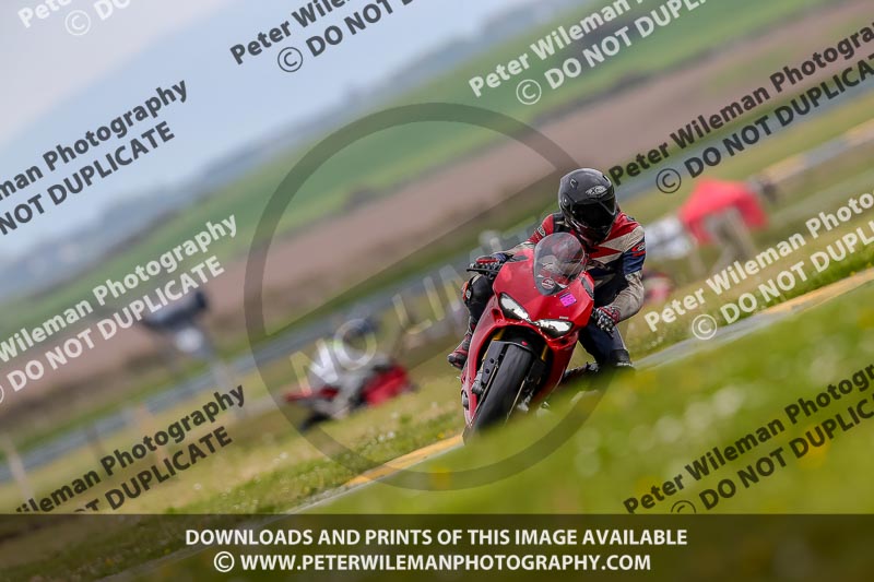 PJM Photography;anglesey no limits trackday;anglesey photographs;anglesey trackday photographs;enduro digital images;event digital images;eventdigitalimages;no limits trackdays;peter wileman photography;racing digital images;trac mon;trackday digital images;trackday photos;ty croes