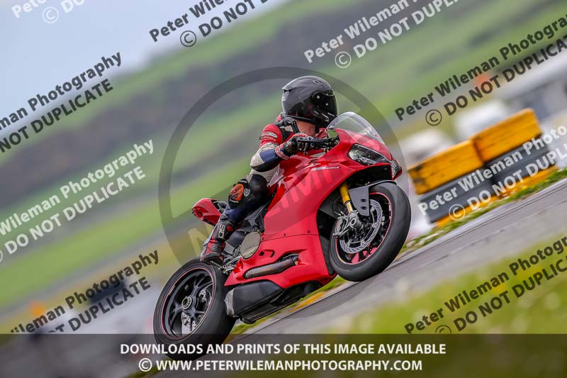 PJM Photography;anglesey no limits trackday;anglesey photographs;anglesey trackday photographs;enduro digital images;event digital images;eventdigitalimages;no limits trackdays;peter wileman photography;racing digital images;trac mon;trackday digital images;trackday photos;ty croes