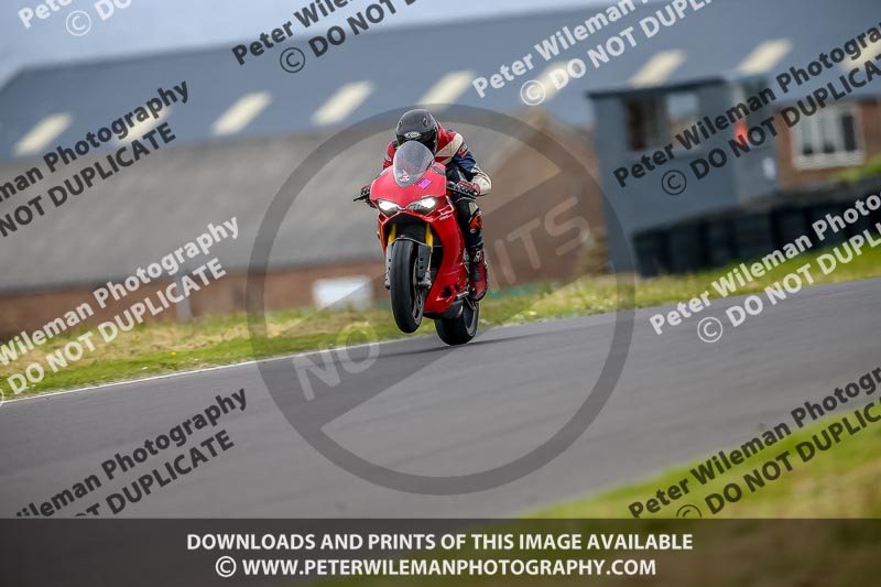 PJM Photography;anglesey no limits trackday;anglesey photographs;anglesey trackday photographs;enduro digital images;event digital images;eventdigitalimages;no limits trackdays;peter wileman photography;racing digital images;trac mon;trackday digital images;trackday photos;ty croes