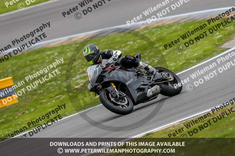 PJM Photography;anglesey no limits trackday;anglesey photographs;anglesey trackday photographs;enduro digital images;event digital images;eventdigitalimages;no limits trackdays;peter wileman photography;racing digital images;trac mon;trackday digital images;trackday photos;ty croes