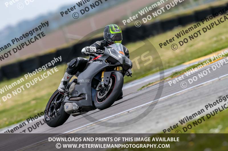 PJM Photography;anglesey no limits trackday;anglesey photographs;anglesey trackday photographs;enduro digital images;event digital images;eventdigitalimages;no limits trackdays;peter wileman photography;racing digital images;trac mon;trackday digital images;trackday photos;ty croes