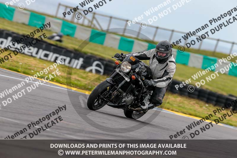 PJM Photography;anglesey no limits trackday;anglesey photographs;anglesey trackday photographs;enduro digital images;event digital images;eventdigitalimages;no limits trackdays;peter wileman photography;racing digital images;trac mon;trackday digital images;trackday photos;ty croes