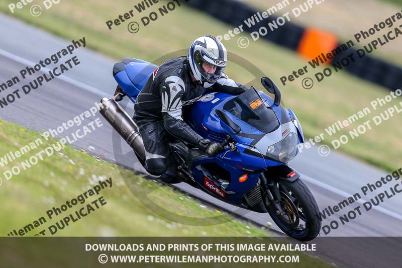 PJM Photography;anglesey no limits trackday;anglesey photographs;anglesey trackday photographs;enduro digital images;event digital images;eventdigitalimages;no limits trackdays;peter wileman photography;racing digital images;trac mon;trackday digital images;trackday photos;ty croes