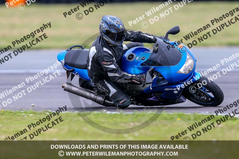 PJM Photography;anglesey no limits trackday;anglesey photographs;anglesey trackday photographs;enduro digital images;event digital images;eventdigitalimages;no limits trackdays;peter wileman photography;racing digital images;trac mon;trackday digital images;trackday photos;ty croes