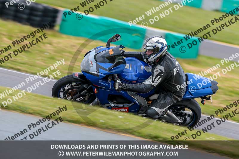 PJM Photography;anglesey no limits trackday;anglesey photographs;anglesey trackday photographs;enduro digital images;event digital images;eventdigitalimages;no limits trackdays;peter wileman photography;racing digital images;trac mon;trackday digital images;trackday photos;ty croes