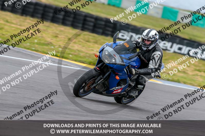 PJM Photography;anglesey no limits trackday;anglesey photographs;anglesey trackday photographs;enduro digital images;event digital images;eventdigitalimages;no limits trackdays;peter wileman photography;racing digital images;trac mon;trackday digital images;trackday photos;ty croes