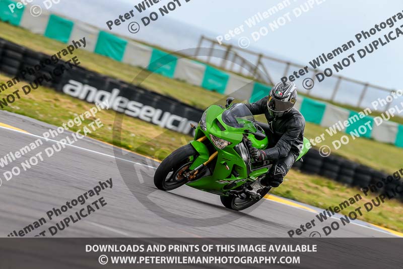 PJM Photography;anglesey no limits trackday;anglesey photographs;anglesey trackday photographs;enduro digital images;event digital images;eventdigitalimages;no limits trackdays;peter wileman photography;racing digital images;trac mon;trackday digital images;trackday photos;ty croes