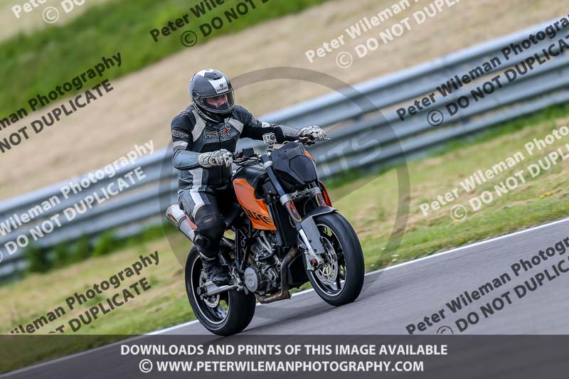 PJM Photography;anglesey no limits trackday;anglesey photographs;anglesey trackday photographs;enduro digital images;event digital images;eventdigitalimages;no limits trackdays;peter wileman photography;racing digital images;trac mon;trackday digital images;trackday photos;ty croes