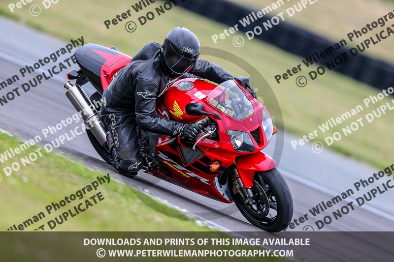 PJM Photography;anglesey no limits trackday;anglesey photographs;anglesey trackday photographs;enduro digital images;event digital images;eventdigitalimages;no limits trackdays;peter wileman photography;racing digital images;trac mon;trackday digital images;trackday photos;ty croes