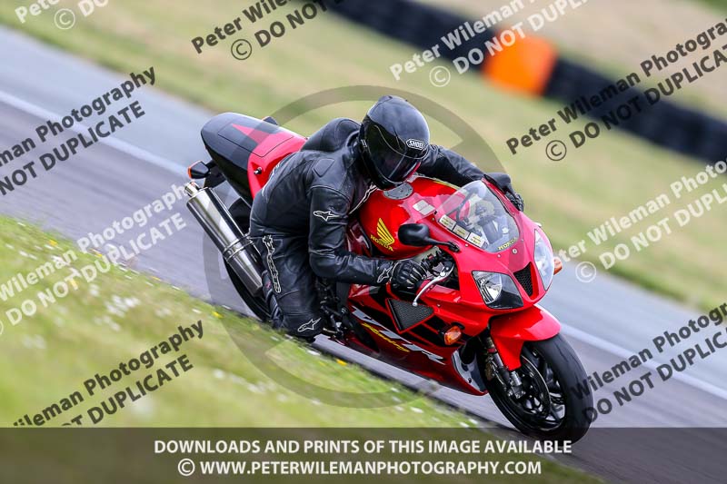 PJM Photography;anglesey no limits trackday;anglesey photographs;anglesey trackday photographs;enduro digital images;event digital images;eventdigitalimages;no limits trackdays;peter wileman photography;racing digital images;trac mon;trackday digital images;trackday photos;ty croes