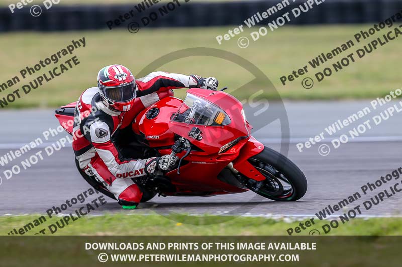 PJM Photography;anglesey no limits trackday;anglesey photographs;anglesey trackday photographs;enduro digital images;event digital images;eventdigitalimages;no limits trackdays;peter wileman photography;racing digital images;trac mon;trackday digital images;trackday photos;ty croes