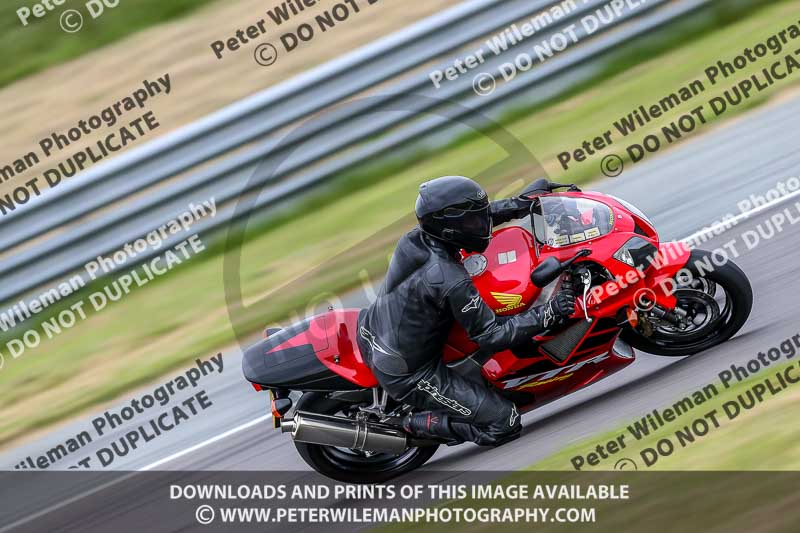 PJM Photography;anglesey no limits trackday;anglesey photographs;anglesey trackday photographs;enduro digital images;event digital images;eventdigitalimages;no limits trackdays;peter wileman photography;racing digital images;trac mon;trackday digital images;trackday photos;ty croes