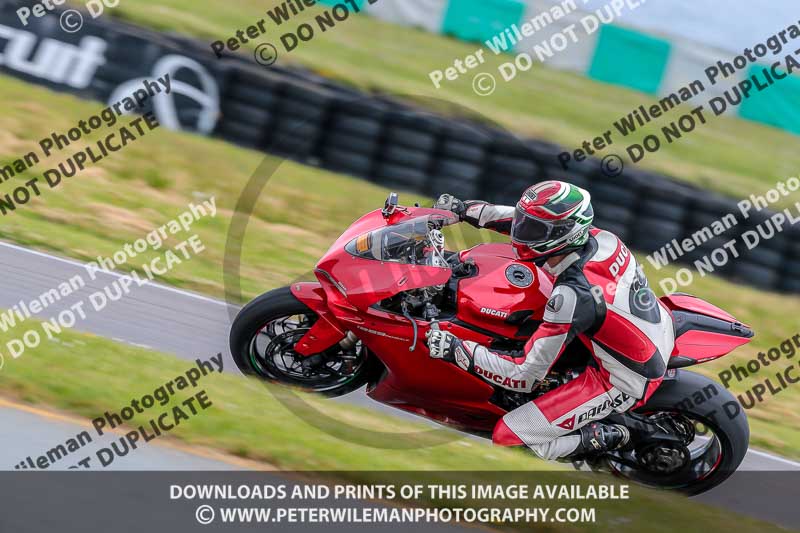 PJM Photography;anglesey no limits trackday;anglesey photographs;anglesey trackday photographs;enduro digital images;event digital images;eventdigitalimages;no limits trackdays;peter wileman photography;racing digital images;trac mon;trackday digital images;trackday photos;ty croes