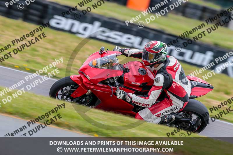 PJM Photography;anglesey no limits trackday;anglesey photographs;anglesey trackday photographs;enduro digital images;event digital images;eventdigitalimages;no limits trackdays;peter wileman photography;racing digital images;trac mon;trackday digital images;trackday photos;ty croes