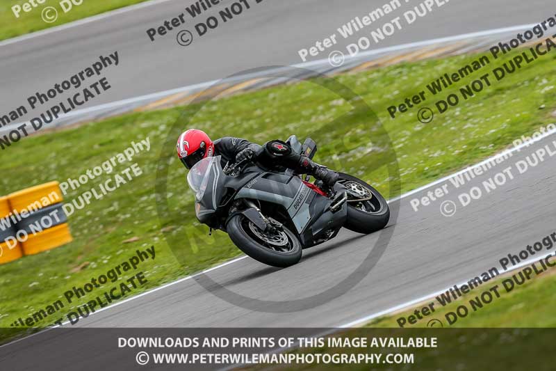 PJM Photography;anglesey no limits trackday;anglesey photographs;anglesey trackday photographs;enduro digital images;event digital images;eventdigitalimages;no limits trackdays;peter wileman photography;racing digital images;trac mon;trackday digital images;trackday photos;ty croes