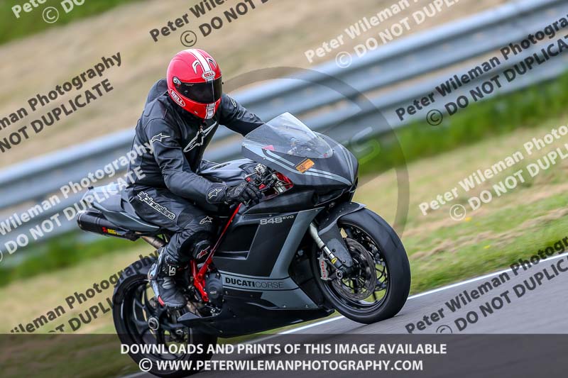 PJM Photography;anglesey no limits trackday;anglesey photographs;anglesey trackday photographs;enduro digital images;event digital images;eventdigitalimages;no limits trackdays;peter wileman photography;racing digital images;trac mon;trackday digital images;trackday photos;ty croes