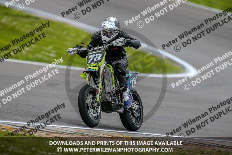 PJM Photography;anglesey no limits trackday;anglesey photographs;anglesey trackday photographs;enduro digital images;event digital images;eventdigitalimages;no limits trackdays;peter wileman photography;racing digital images;trac mon;trackday digital images;trackday photos;ty croes