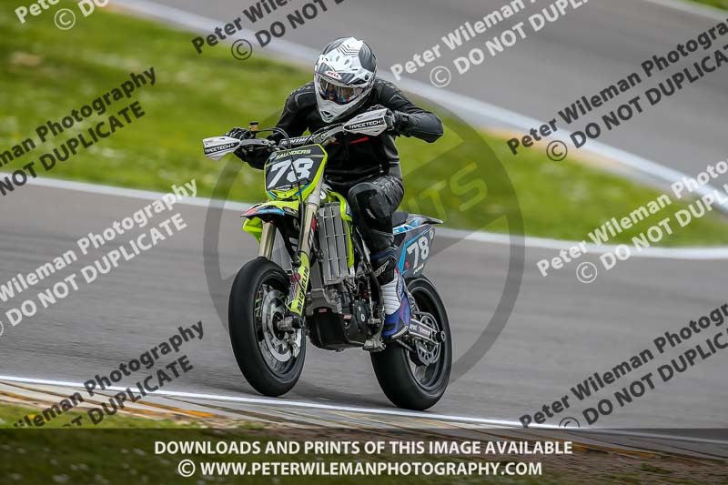 PJM Photography;anglesey no limits trackday;anglesey photographs;anglesey trackday photographs;enduro digital images;event digital images;eventdigitalimages;no limits trackdays;peter wileman photography;racing digital images;trac mon;trackday digital images;trackday photos;ty croes