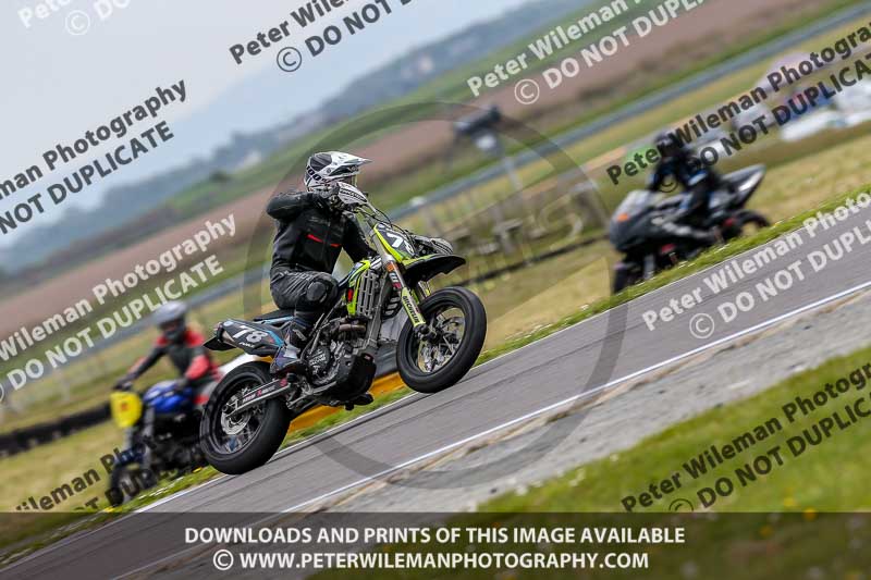 PJM Photography;anglesey no limits trackday;anglesey photographs;anglesey trackday photographs;enduro digital images;event digital images;eventdigitalimages;no limits trackdays;peter wileman photography;racing digital images;trac mon;trackday digital images;trackday photos;ty croes