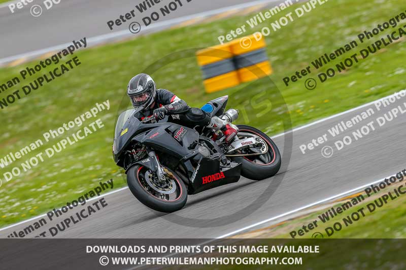 PJM Photography;anglesey no limits trackday;anglesey photographs;anglesey trackday photographs;enduro digital images;event digital images;eventdigitalimages;no limits trackdays;peter wileman photography;racing digital images;trac mon;trackday digital images;trackday photos;ty croes