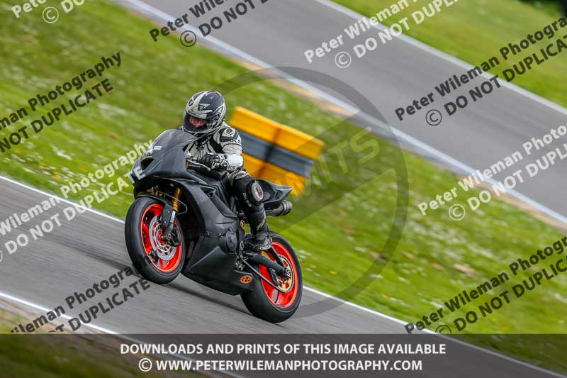 PJM Photography;anglesey no limits trackday;anglesey photographs;anglesey trackday photographs;enduro digital images;event digital images;eventdigitalimages;no limits trackdays;peter wileman photography;racing digital images;trac mon;trackday digital images;trackday photos;ty croes