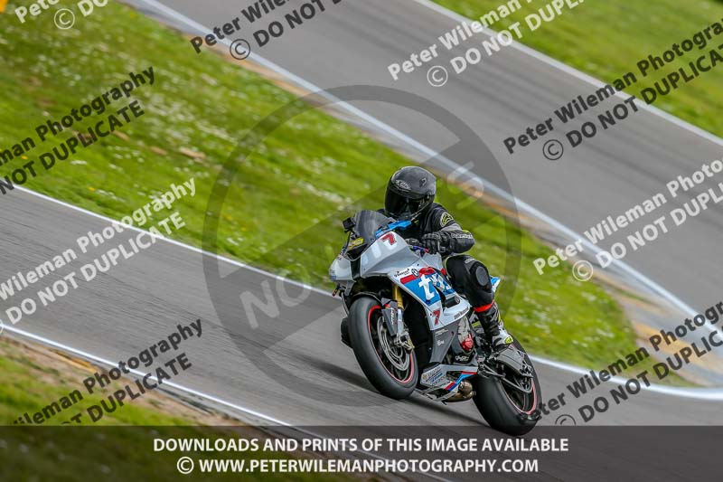 PJM Photography;anglesey no limits trackday;anglesey photographs;anglesey trackday photographs;enduro digital images;event digital images;eventdigitalimages;no limits trackdays;peter wileman photography;racing digital images;trac mon;trackday digital images;trackday photos;ty croes