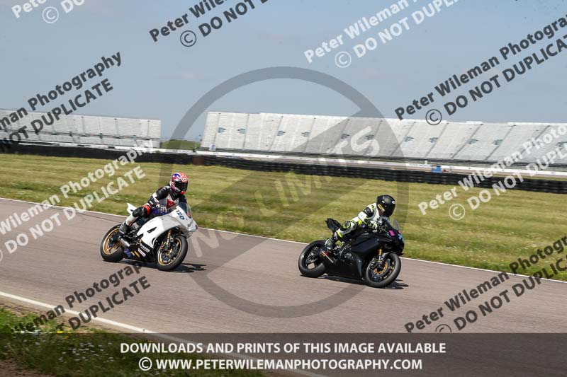 Rockingham no limits trackday;enduro digital images;event digital images;eventdigitalimages;no limits trackdays;peter wileman photography;racing digital images;rockingham raceway northamptonshire;rockingham trackday photographs;trackday digital images;trackday photos