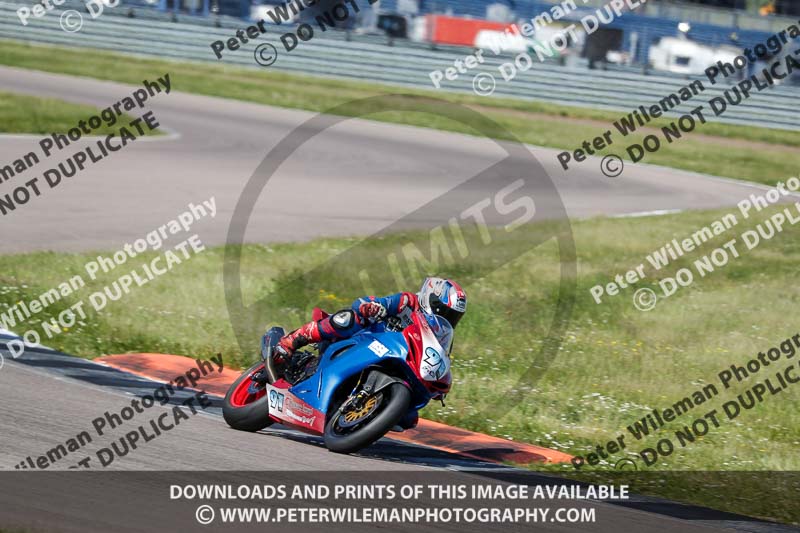 Rockingham no limits trackday;enduro digital images;event digital images;eventdigitalimages;no limits trackdays;peter wileman photography;racing digital images;rockingham raceway northamptonshire;rockingham trackday photographs;trackday digital images;trackday photos