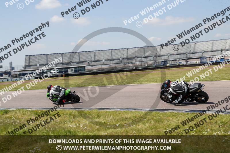 Rockingham no limits trackday;enduro digital images;event digital images;eventdigitalimages;no limits trackdays;peter wileman photography;racing digital images;rockingham raceway northamptonshire;rockingham trackday photographs;trackday digital images;trackday photos