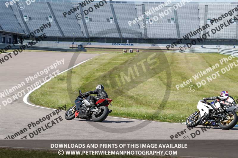 Rockingham no limits trackday;enduro digital images;event digital images;eventdigitalimages;no limits trackdays;peter wileman photography;racing digital images;rockingham raceway northamptonshire;rockingham trackday photographs;trackday digital images;trackday photos