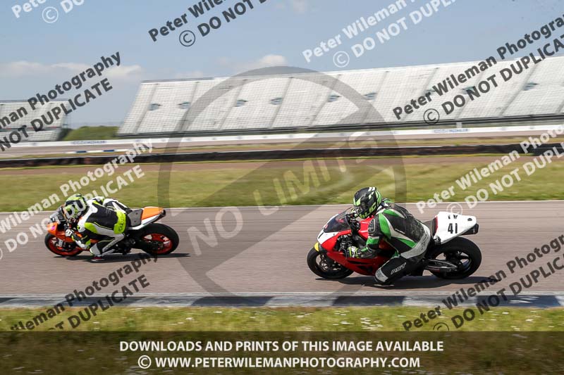 Rockingham no limits trackday;enduro digital images;event digital images;eventdigitalimages;no limits trackdays;peter wileman photography;racing digital images;rockingham raceway northamptonshire;rockingham trackday photographs;trackday digital images;trackday photos