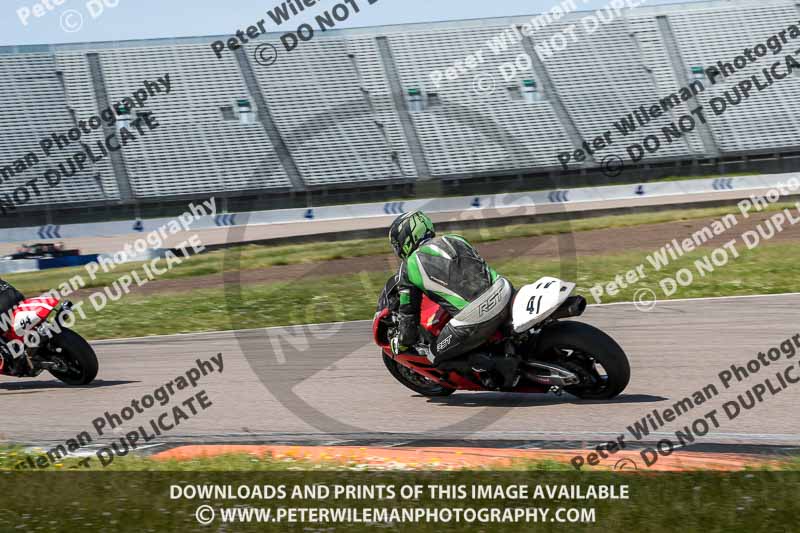 Rockingham no limits trackday;enduro digital images;event digital images;eventdigitalimages;no limits trackdays;peter wileman photography;racing digital images;rockingham raceway northamptonshire;rockingham trackday photographs;trackday digital images;trackday photos