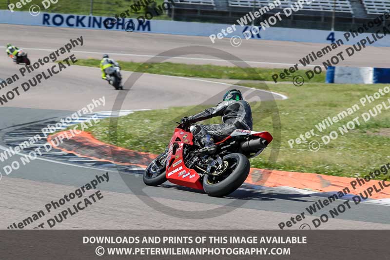 Rockingham no limits trackday;enduro digital images;event digital images;eventdigitalimages;no limits trackdays;peter wileman photography;racing digital images;rockingham raceway northamptonshire;rockingham trackday photographs;trackday digital images;trackday photos